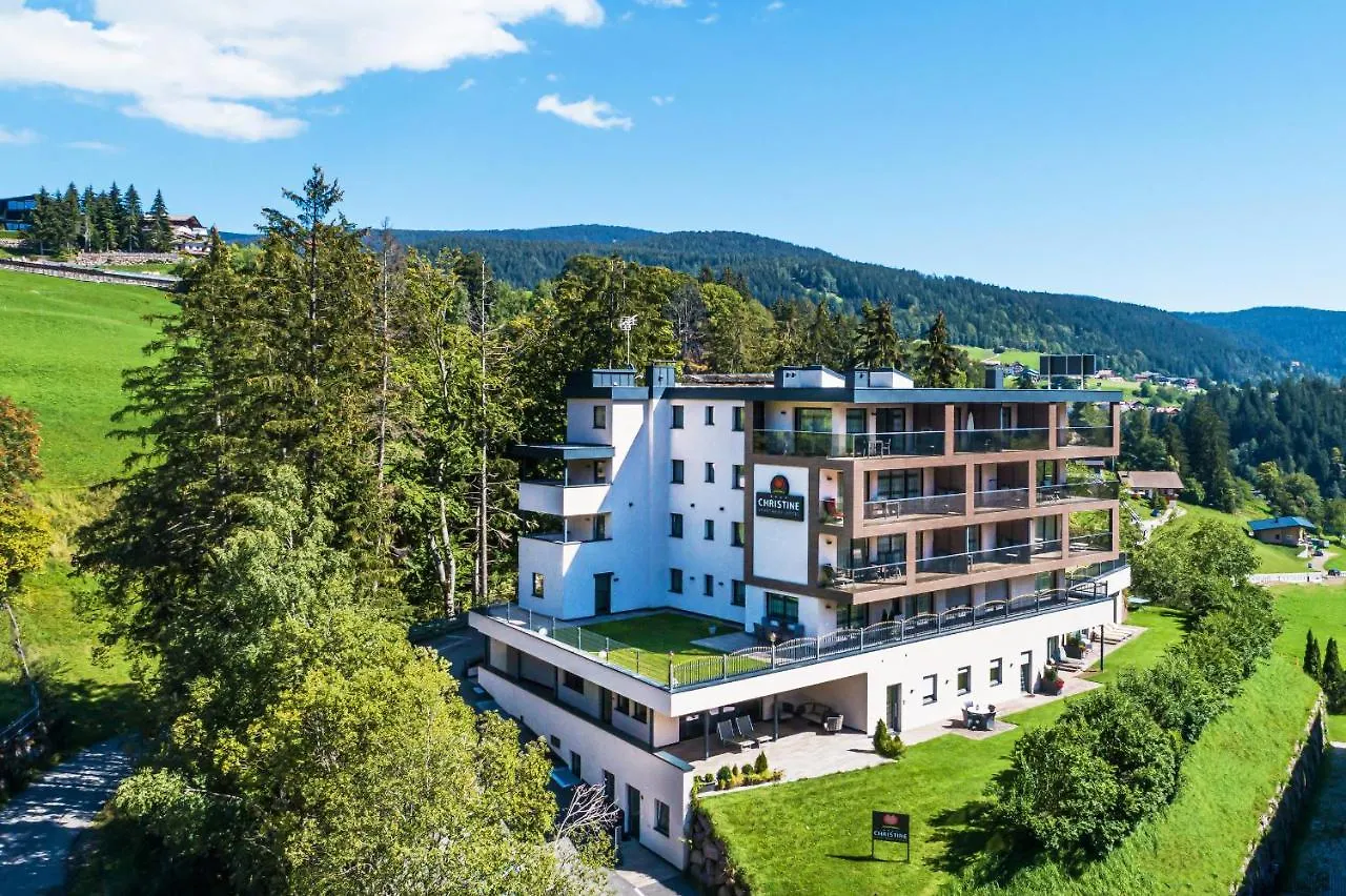 5 Spa Hotel vicino al Pflegezentrum bei Schloß Tirol